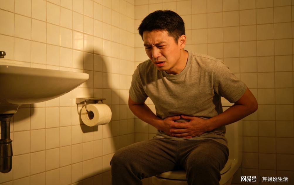博鱼体育app下载-经常“放屁”是肝不好吗？提醒：放屁多很可能与这5种疾病有关！